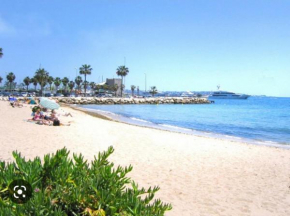 L'épurée, centre ville, 150m de la plage